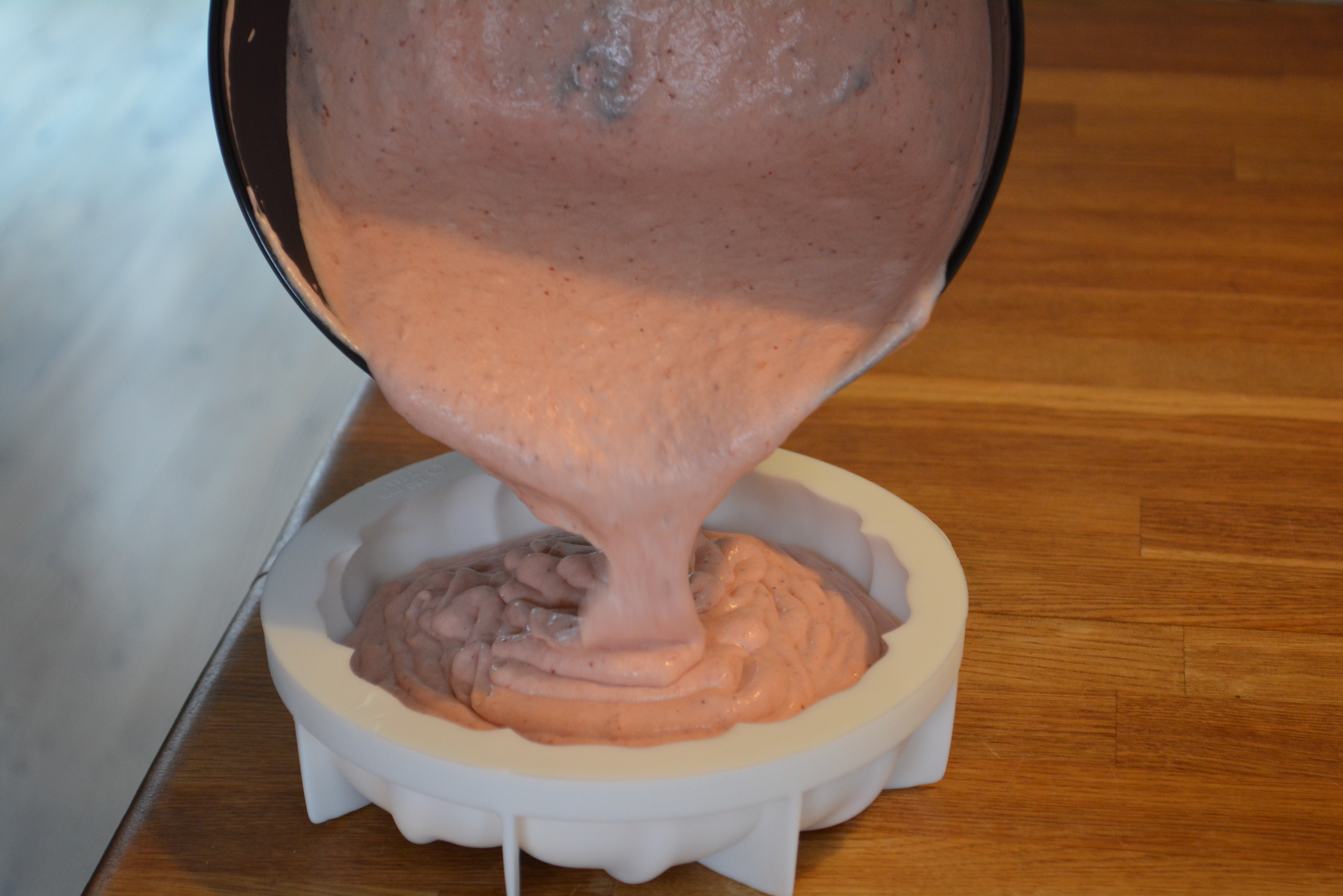 Jordbærmousse til glazekage - fines.dk