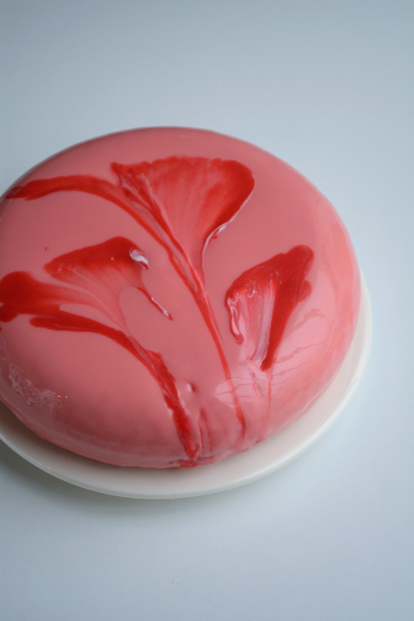 Mirror glaze kage - fines.dk